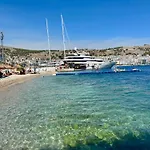 Lucky * Sarandë