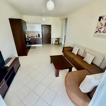Lucky Appartamento Sarandë